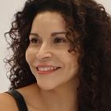 Niva Leones – ICES speaker headshot